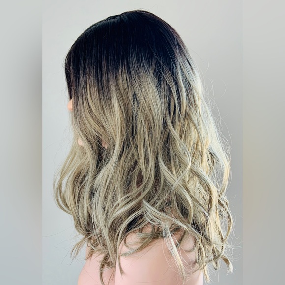 18” Ombre Ash Grey Premium Fiber Lace Front Wig for Daily Wear or Events - Picture 3 of 5